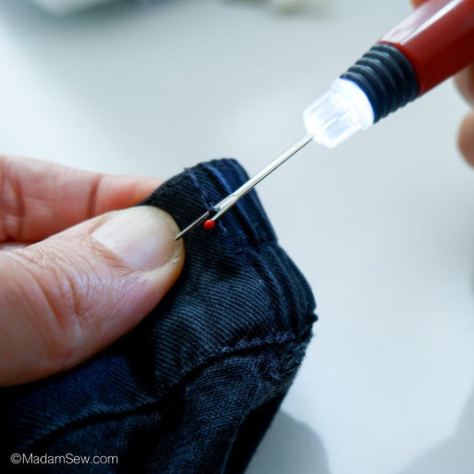 Lighted Seam Ripper - Remove Stitches Easily