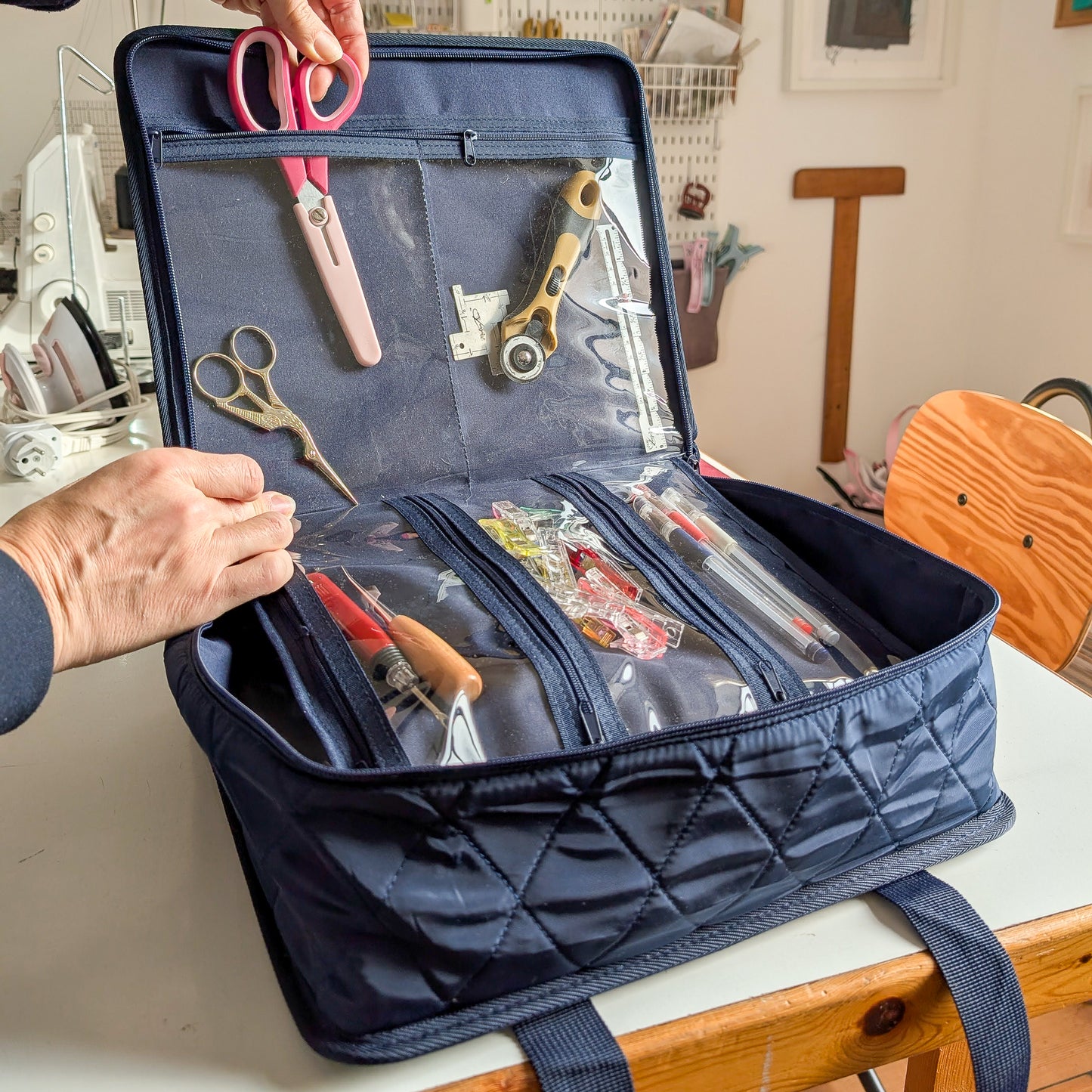 The Carry-All Sewing Organizer - Multi-pocket Binder Bag - Purple (Copy)